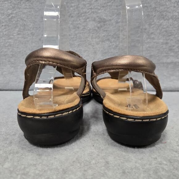 Clarks Leisa Foliage T Strap Sandals Size 9 - Picture 4 of 7